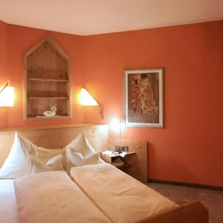 Apartment Alt Moesern *